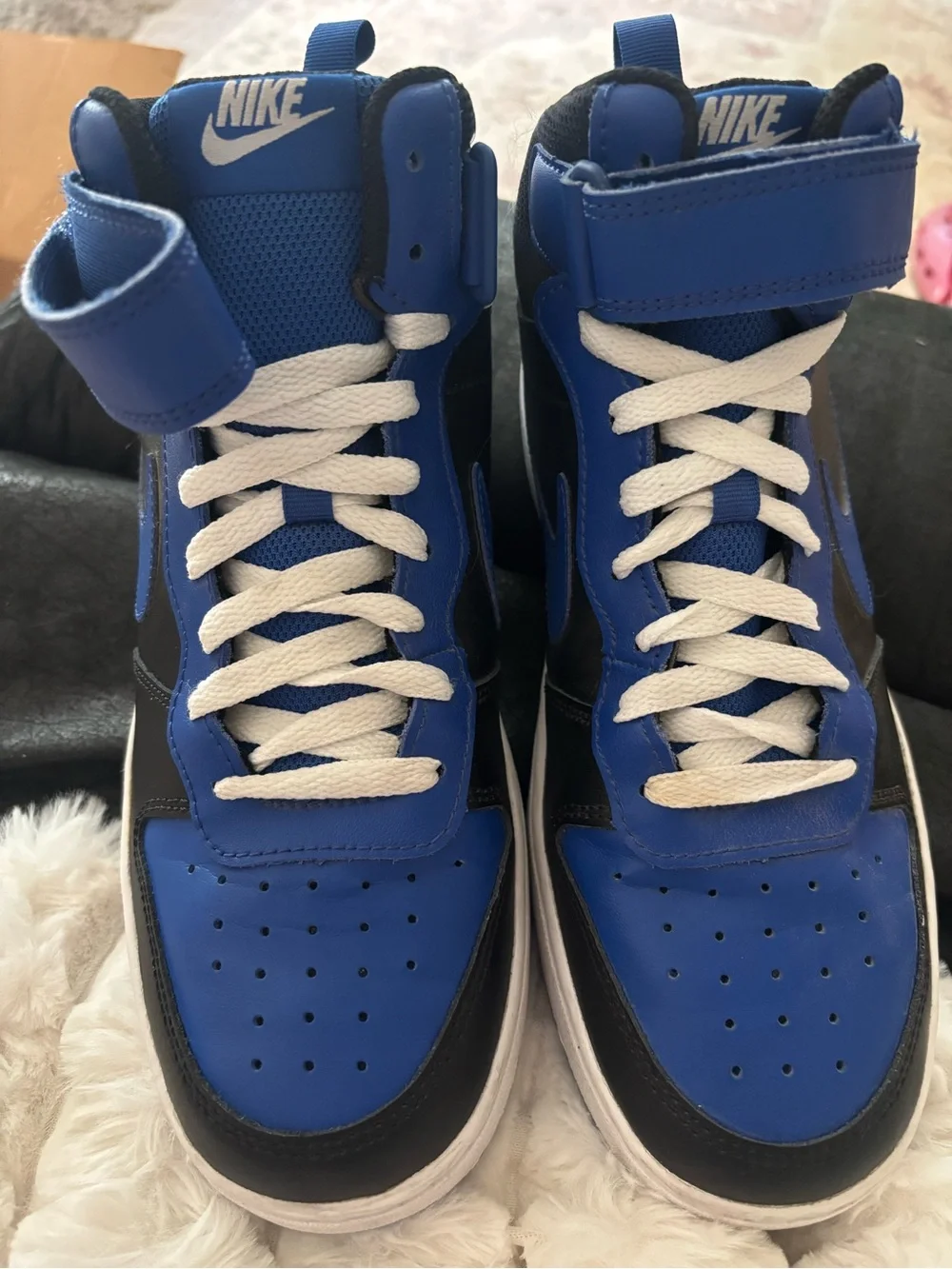 Nike Kids Mid-Top Sneakers in Black and Blue